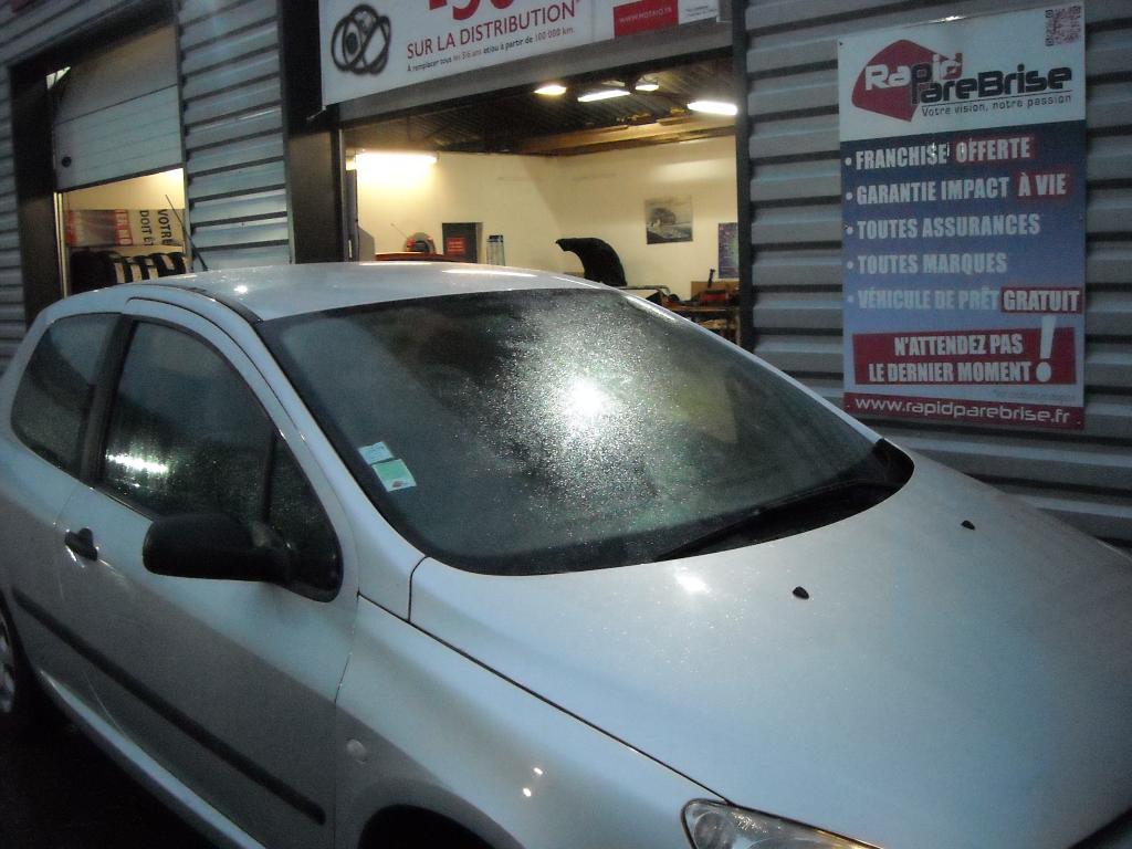 Remplacement pare brise sur une 307, franchise de 100 € remboursée