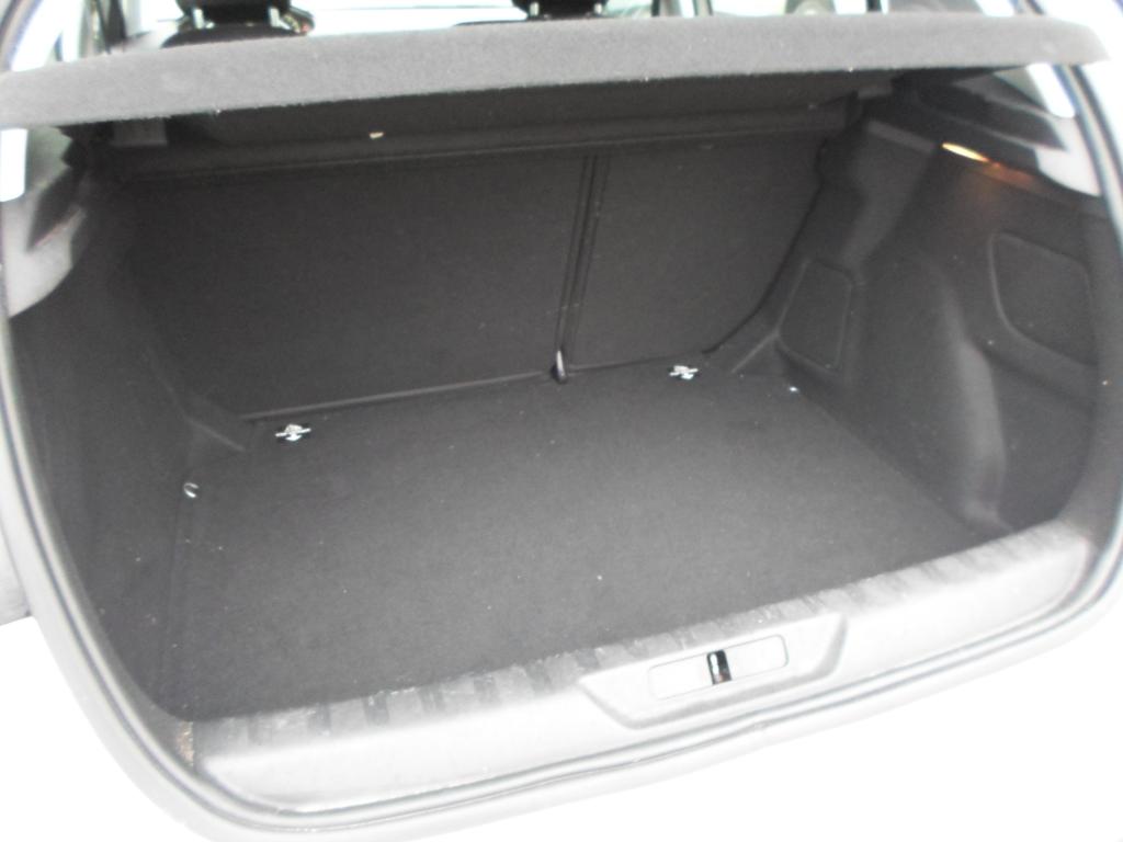 peugeot 308 essence 110 ch garage eroudeville occasions