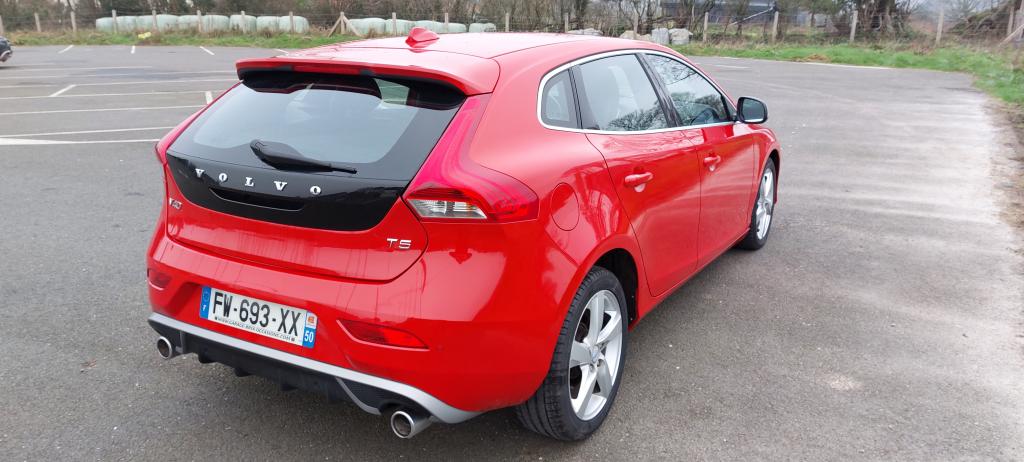 volvo v40 r-design 2.0 t5 245 boite auto garage brix occasions