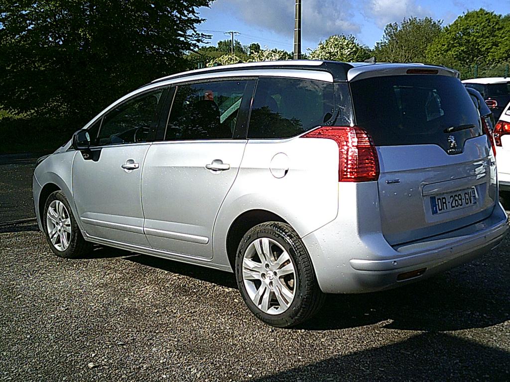 Peugeot 5008 Allure 7 places 1.6 hdi 120