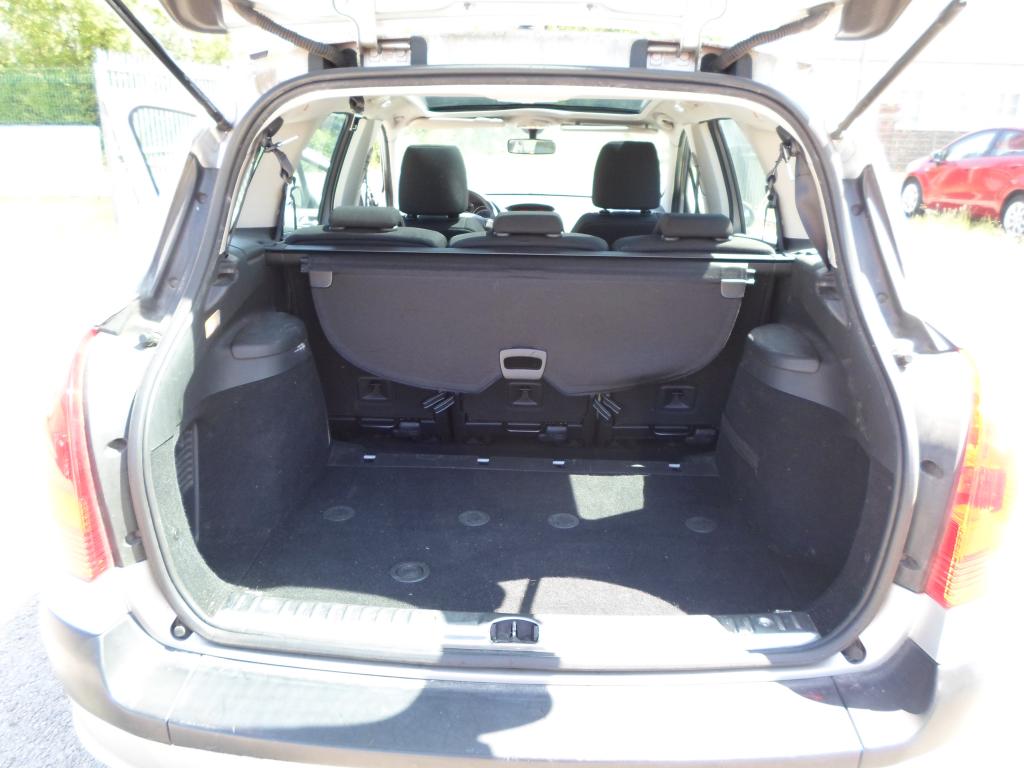 Peugeot 308 sw hdi 90 ch confort pack garage roudeville occasions