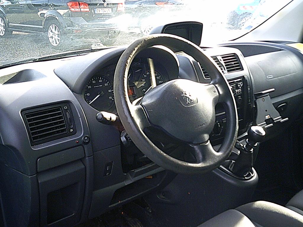 Peugeot expert 2.0 hdi 125 ch pack clim navi garage brix occasions