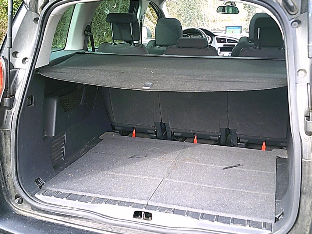 Peugeot  5008 1.6 hdi 115 garage brix occasions