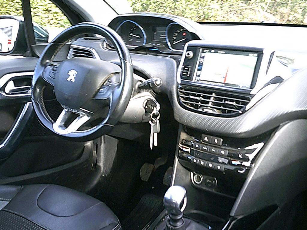 Peugeot 2008 allure 1.6 hdi 120