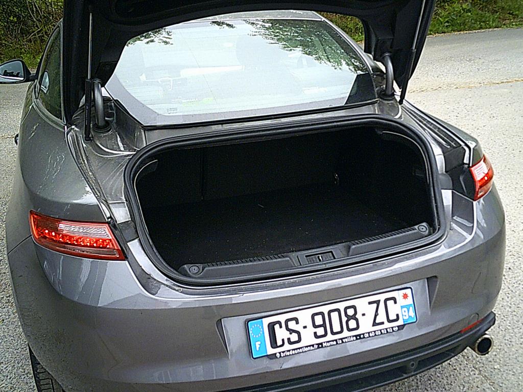 Renault laguna coup� 2.0 dci 150 cv black �dition garage brix occasions